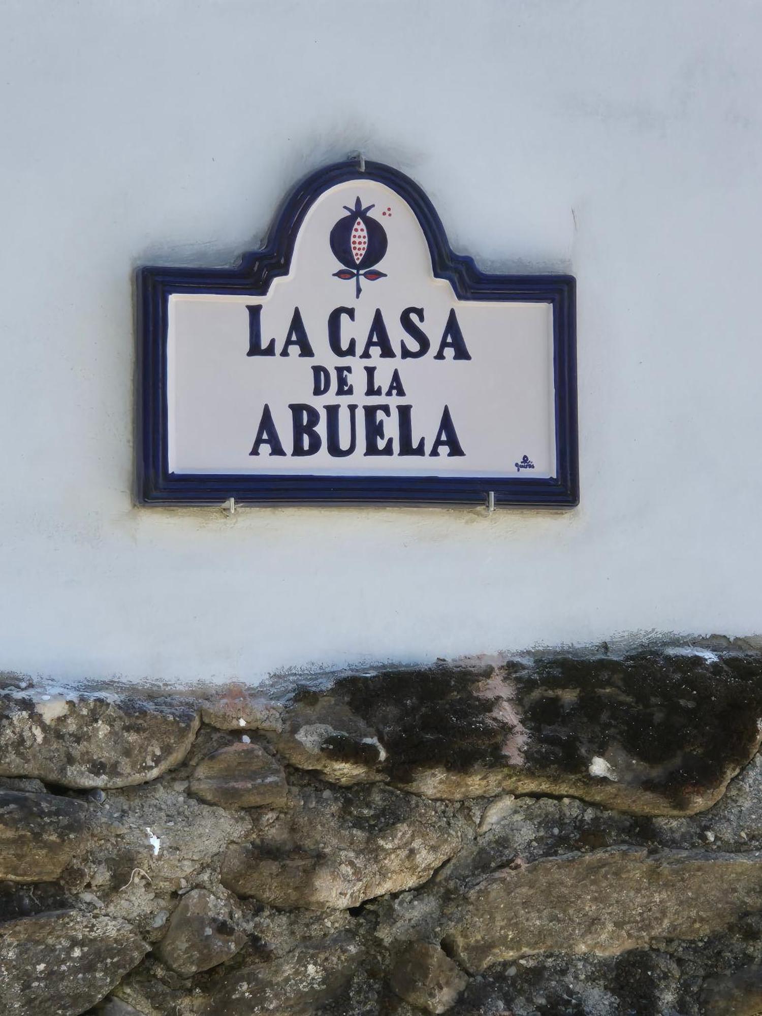 La Casa De La Abuela Apartment Pinos Genil Exterior photo
